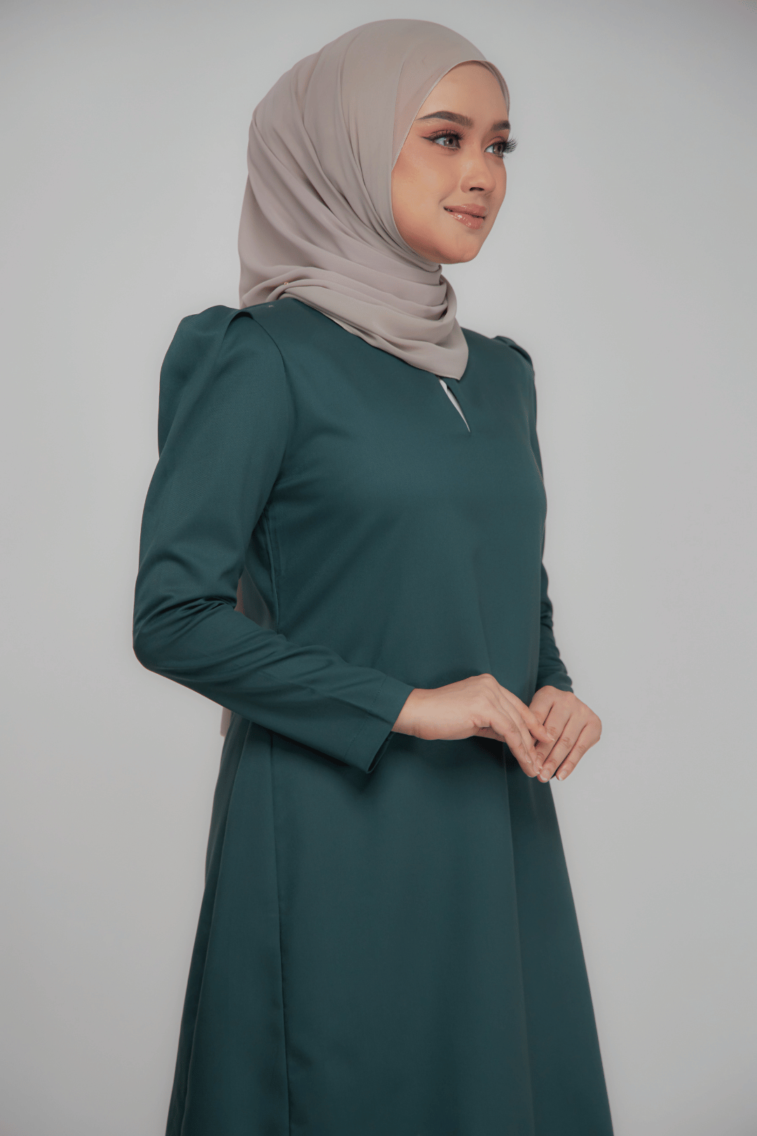 Rayha Kurung - Modern Minimalist