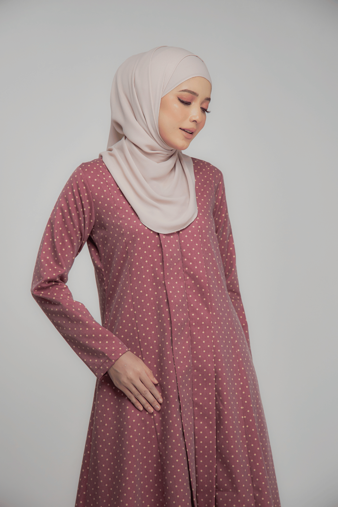 Kalsom Kebaya – Modest & Timeless