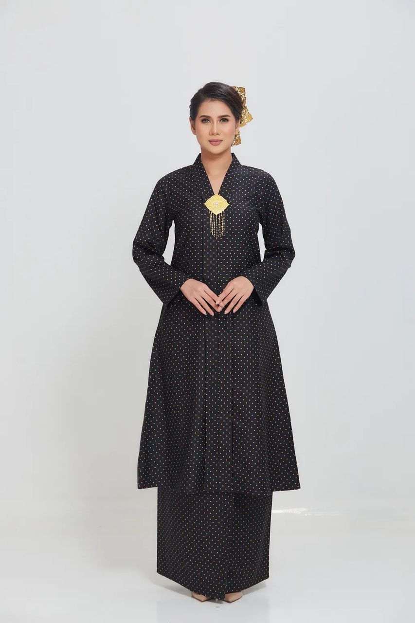 Kalsom Kebaya Labuh