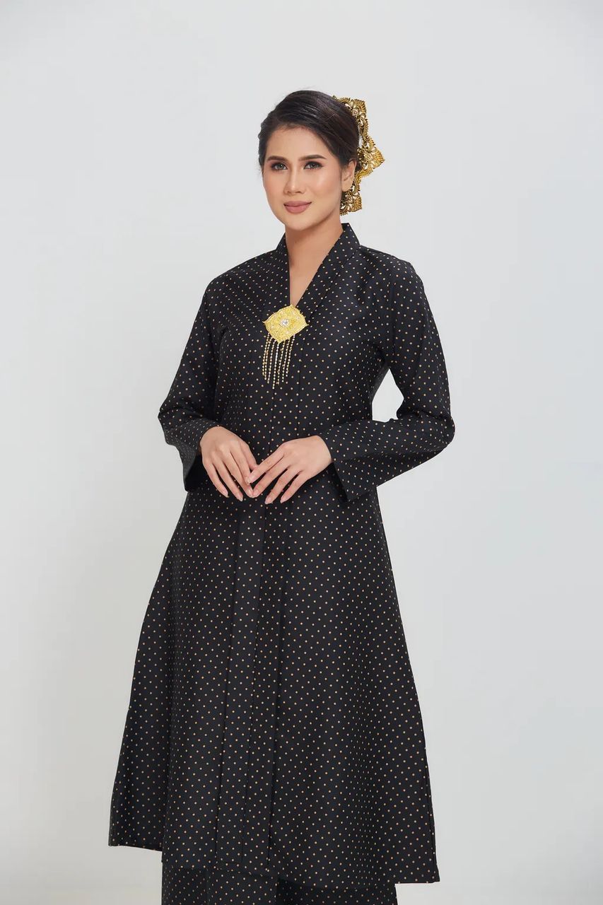 Kalsom Kebaya Labuh