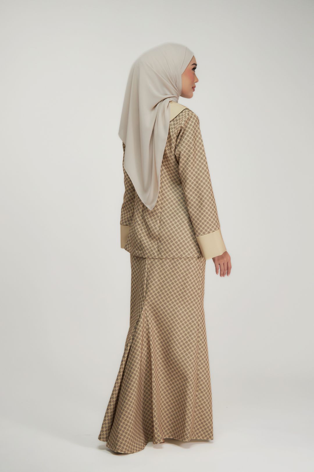 Mariya Kurung – Elegant Loose Fit