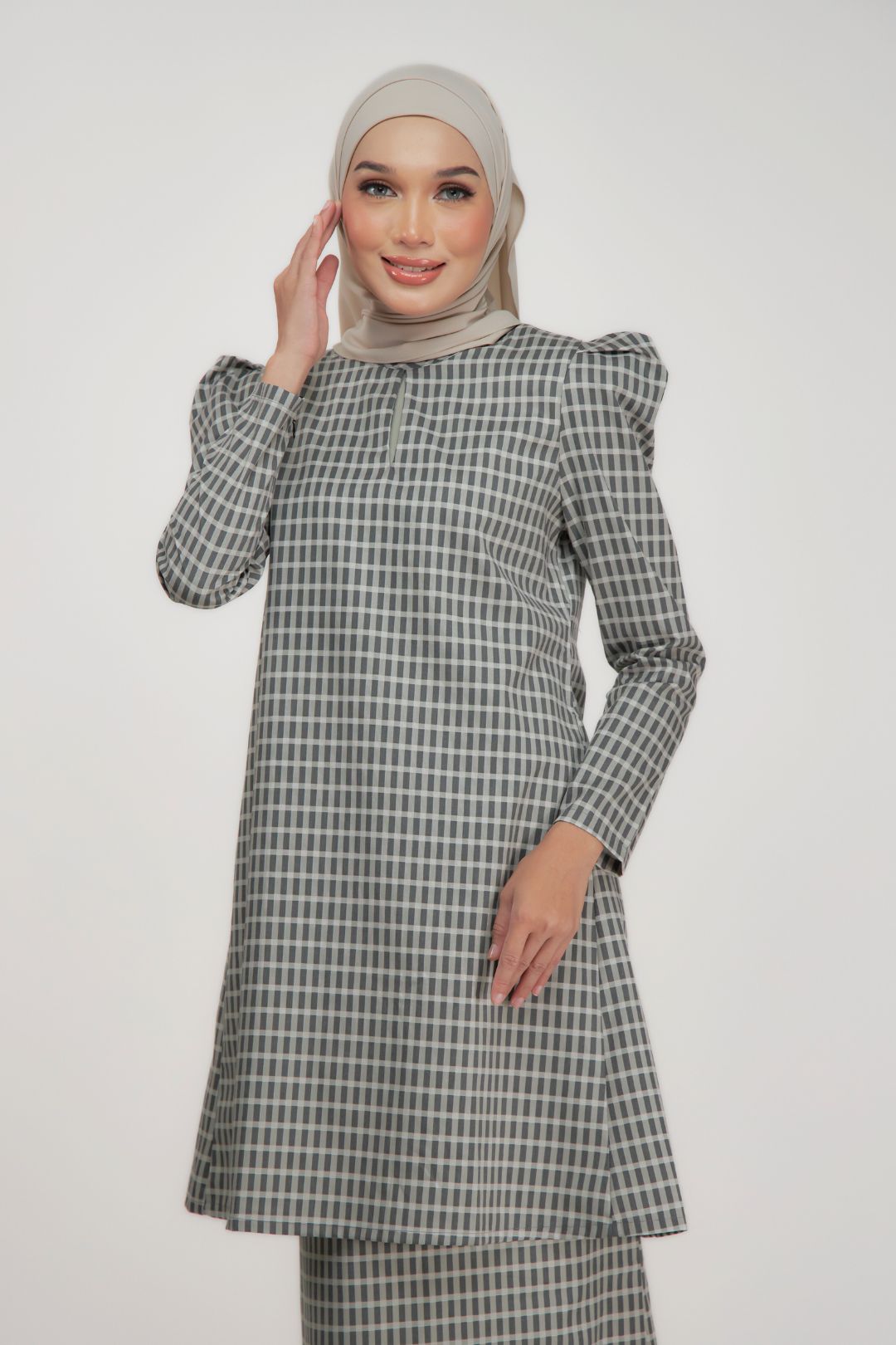 Cendana Kurung 2.0 - Sleek Puff Shoulder