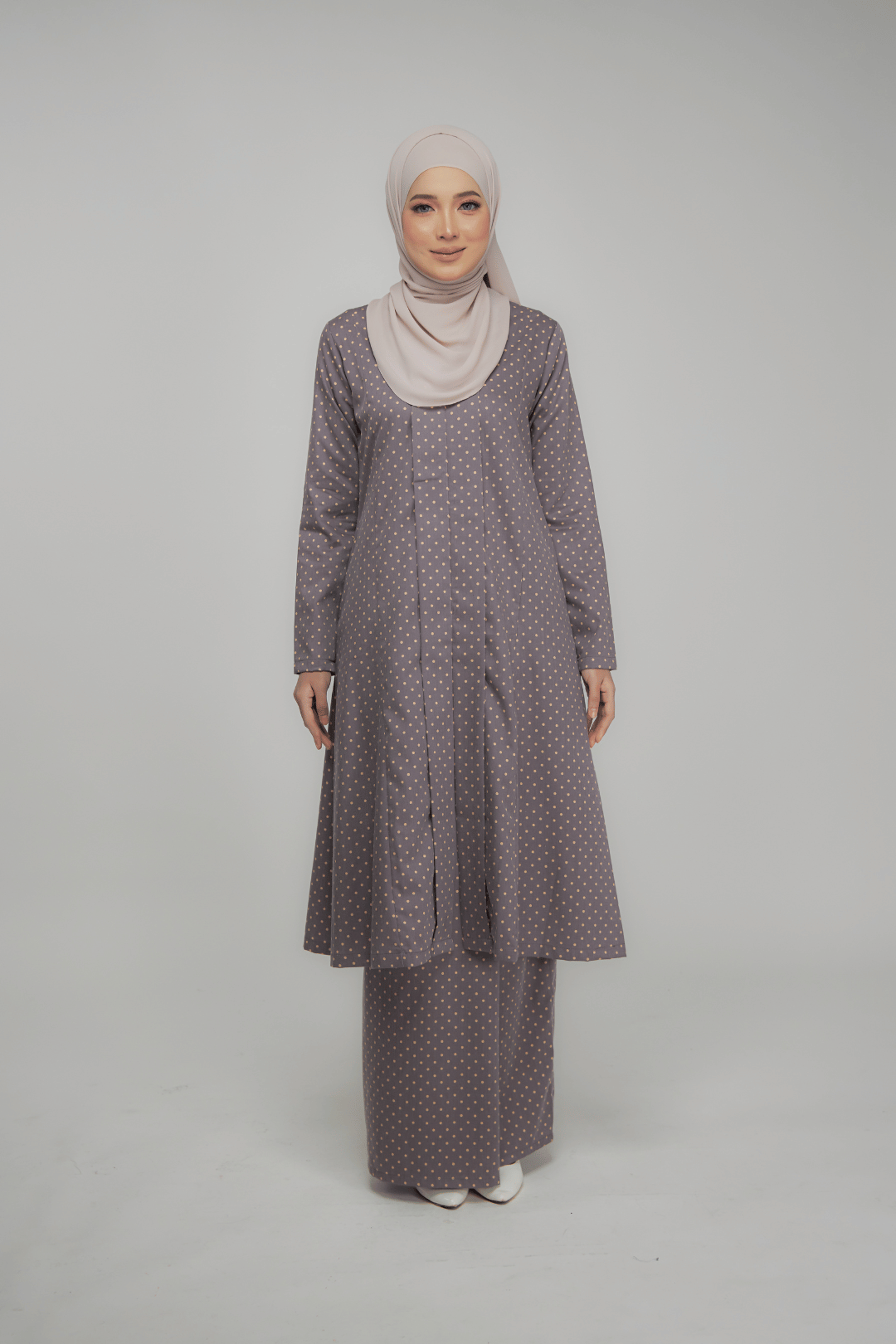 Kalsom Kebaya – Modest & Timeless