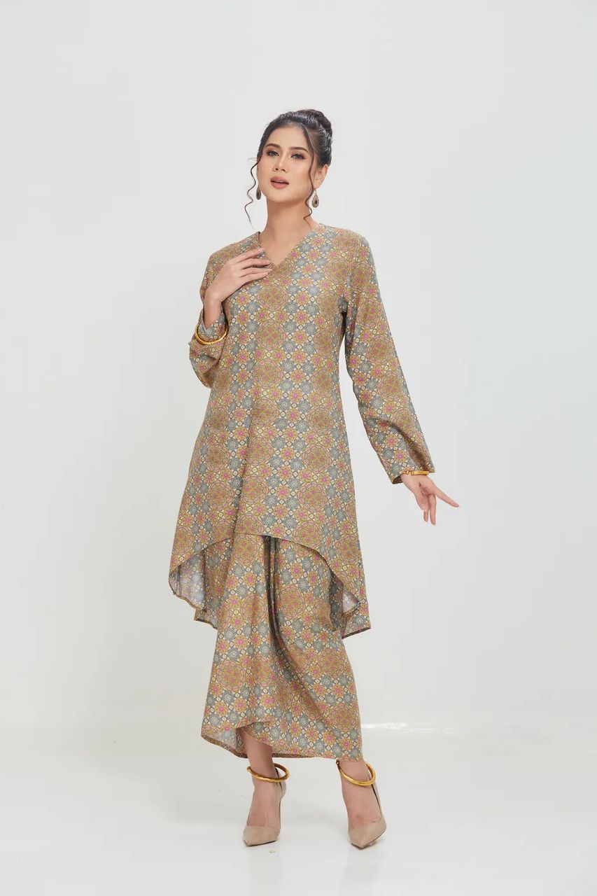 Rosa Kurung Instant Pario