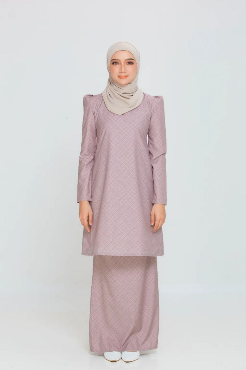 Dinda Kurung Moden