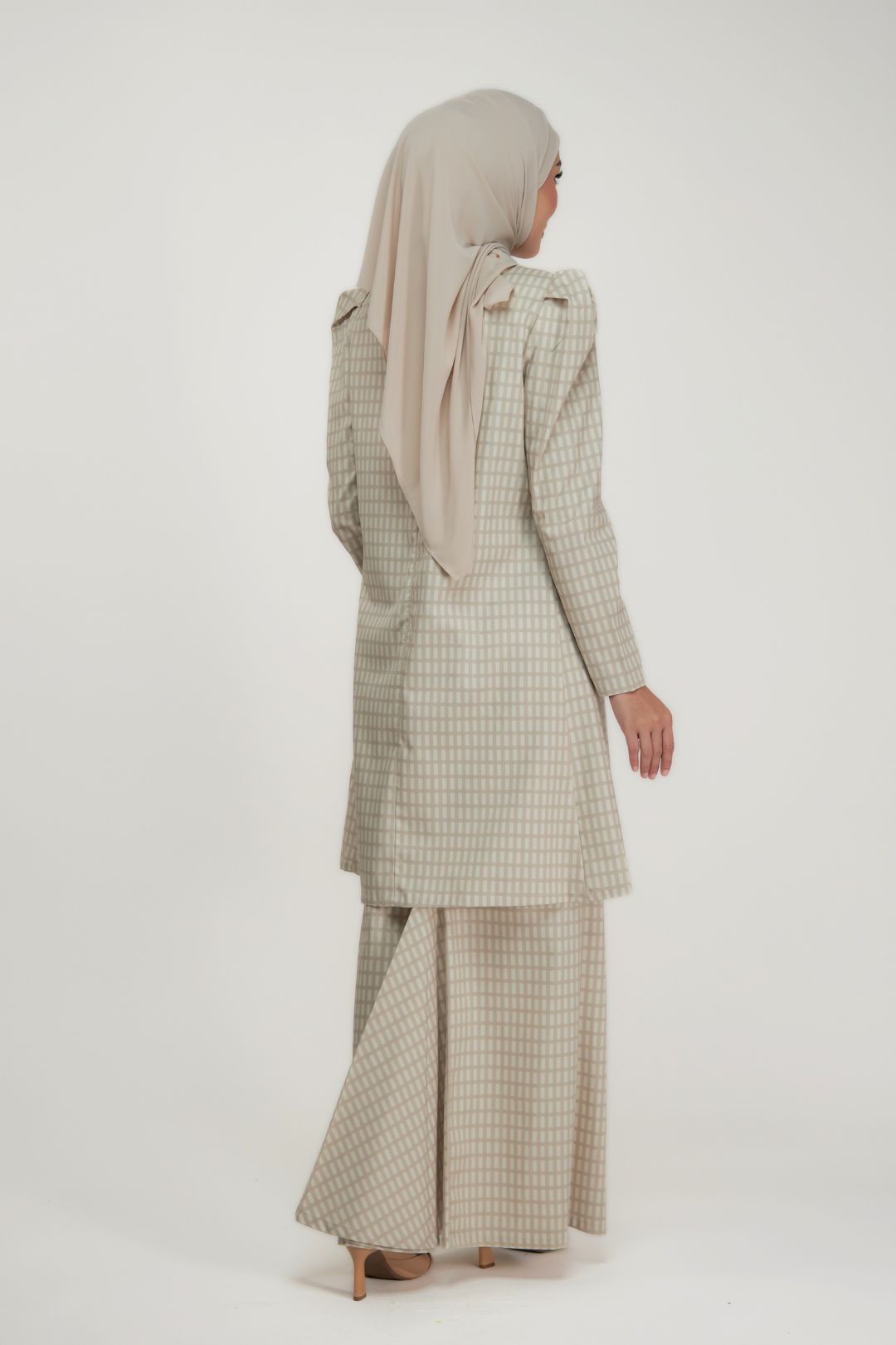 Cendana Kurung 2.0 - Sleek Puff Shoulder