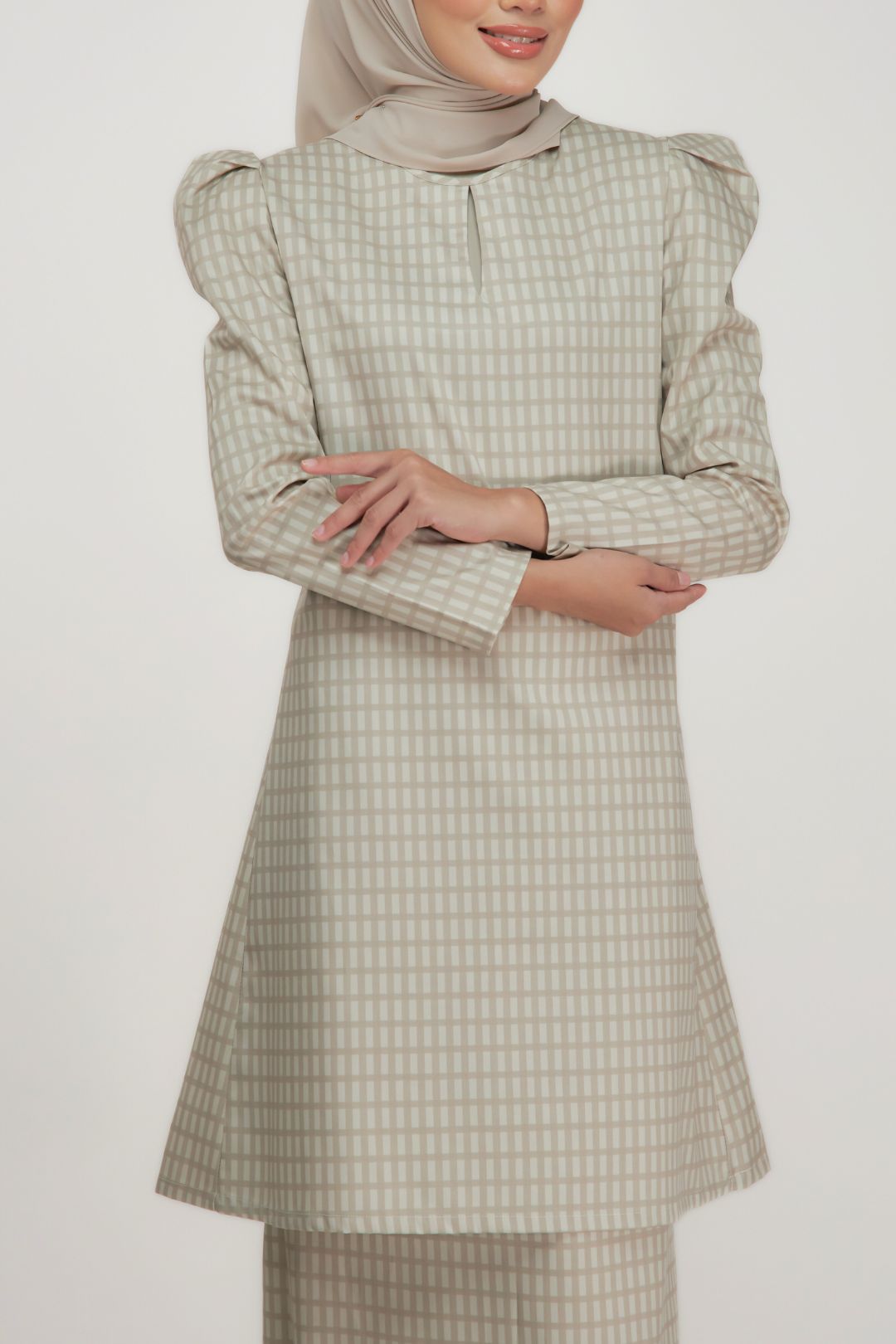 Cendana Kurung 2.0 - Sleek Puff Shoulder