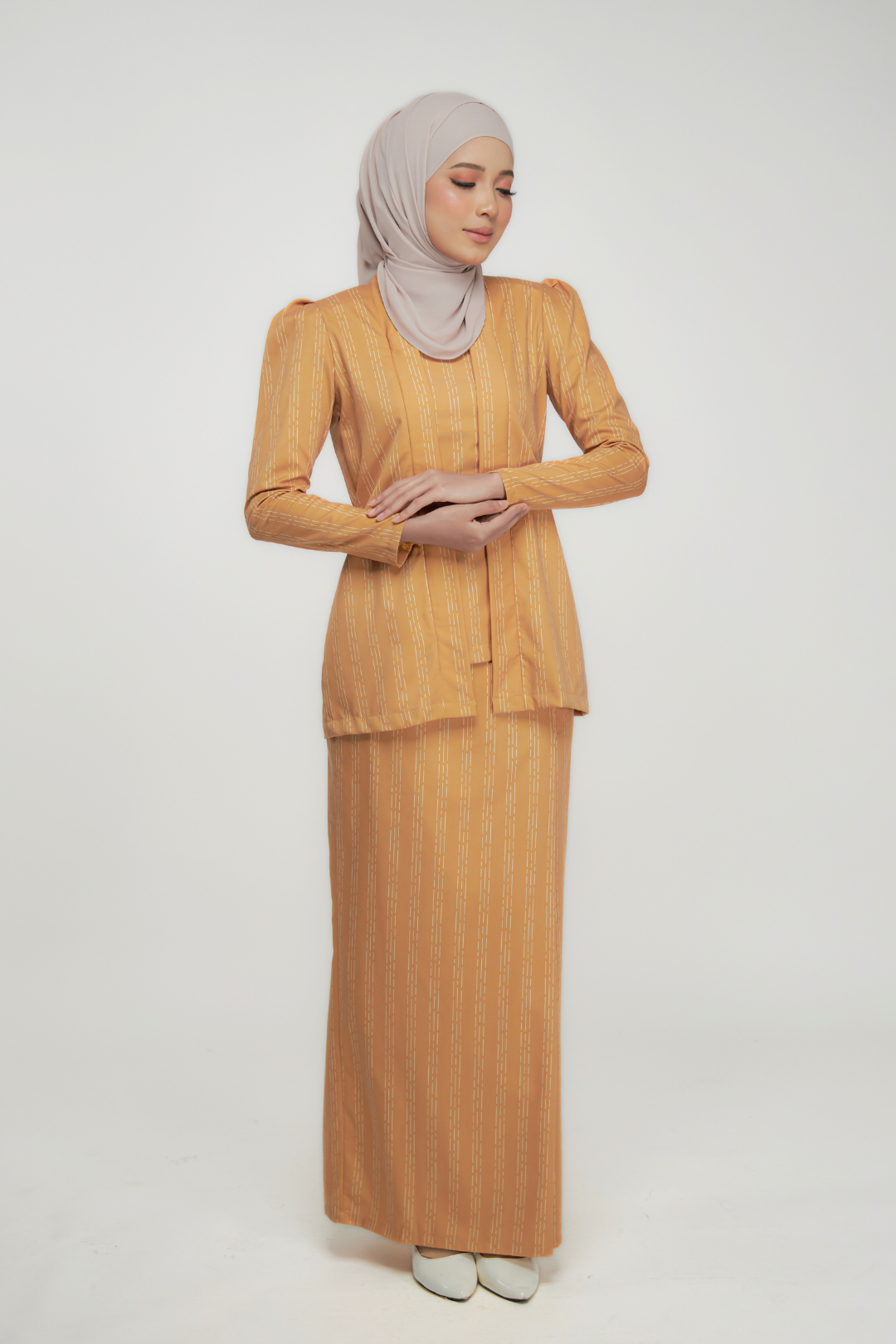 Iris Kebaya – Classic & Elegant Kebaya