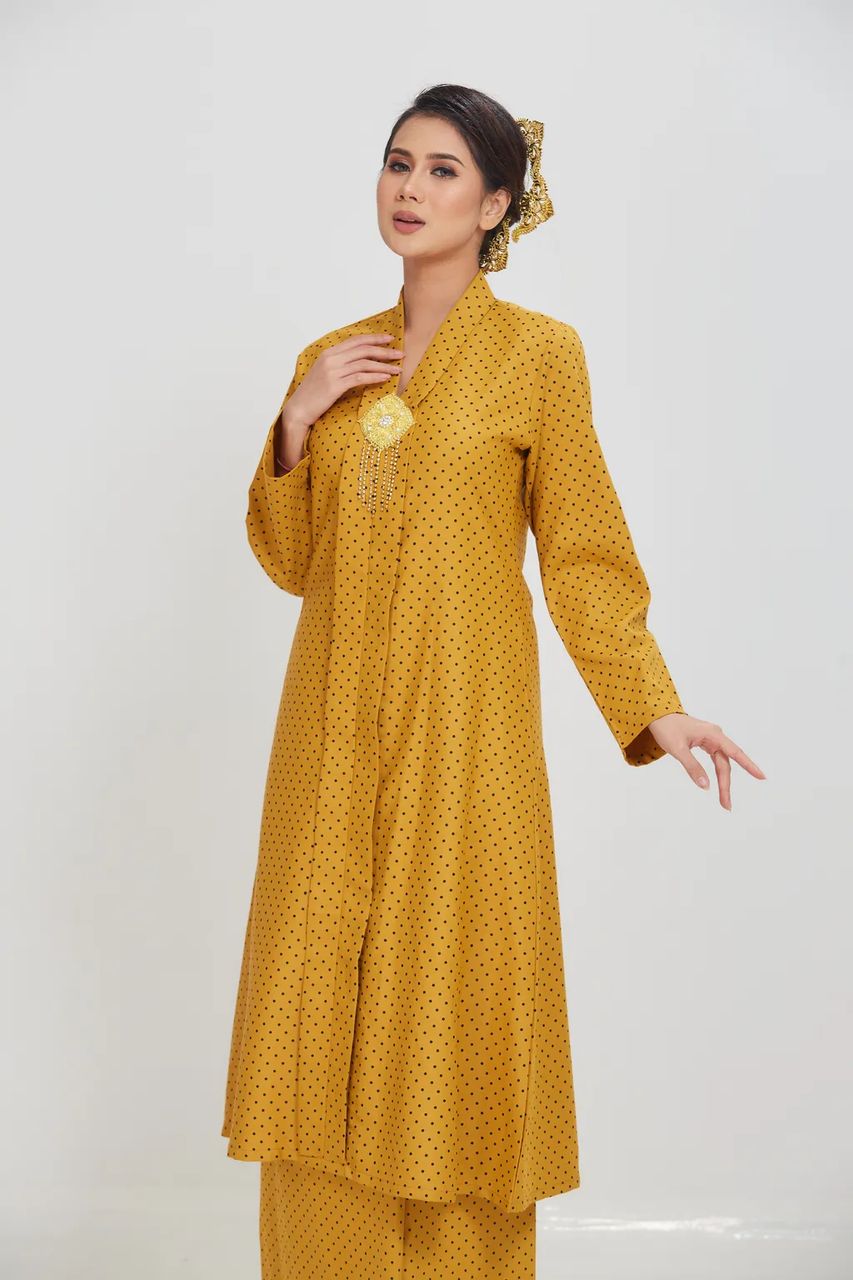 Kalsom Kebaya Labuh