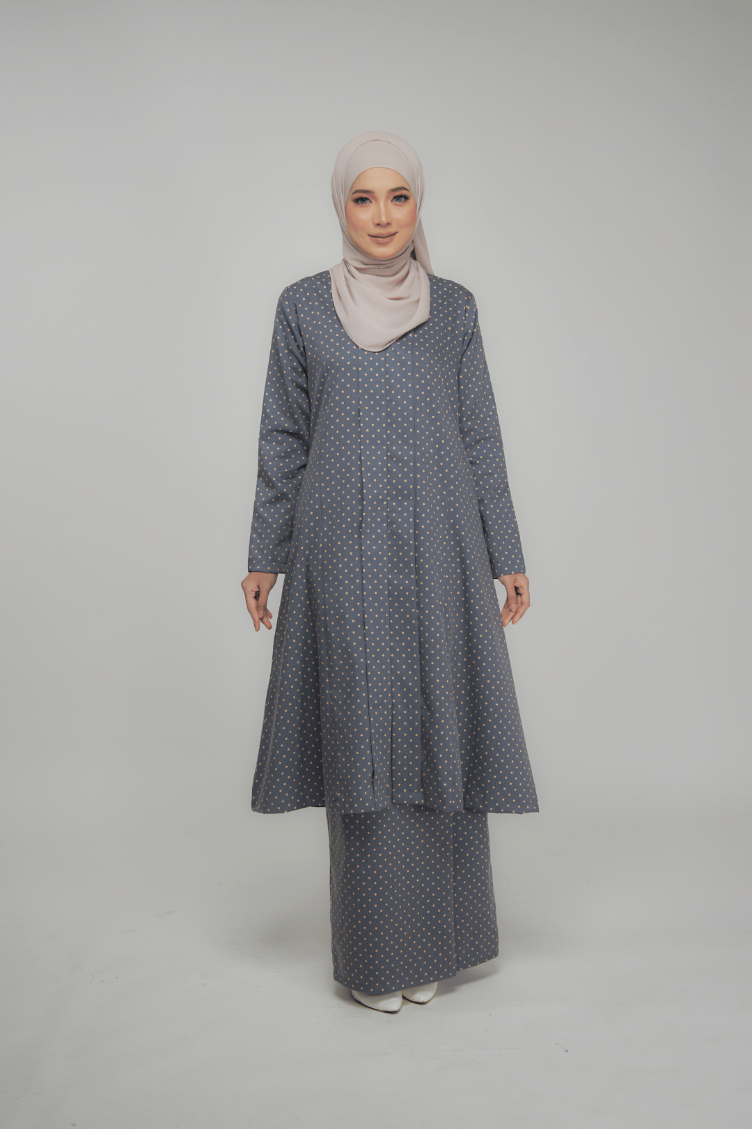 Kalsom Kebaya – Modest & Timeless
