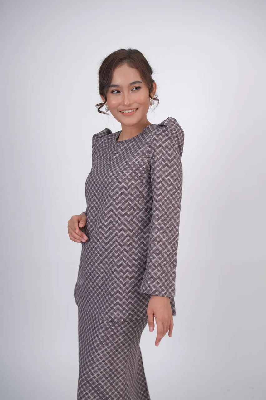 Melati Kurung Moden