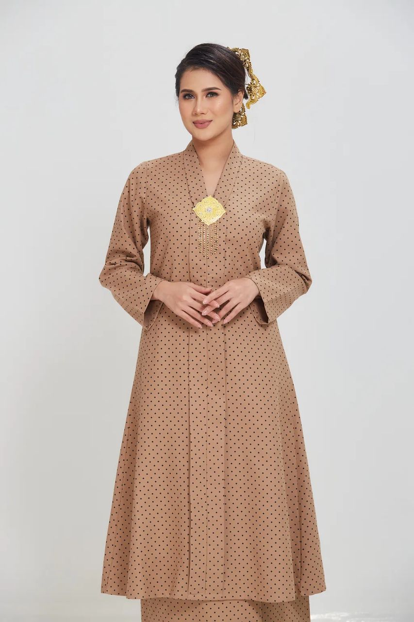 Kalsom Kebaya Labuh