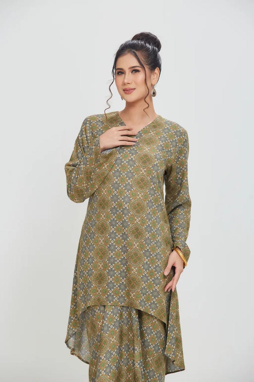 Rosa Kurung Instant Pario