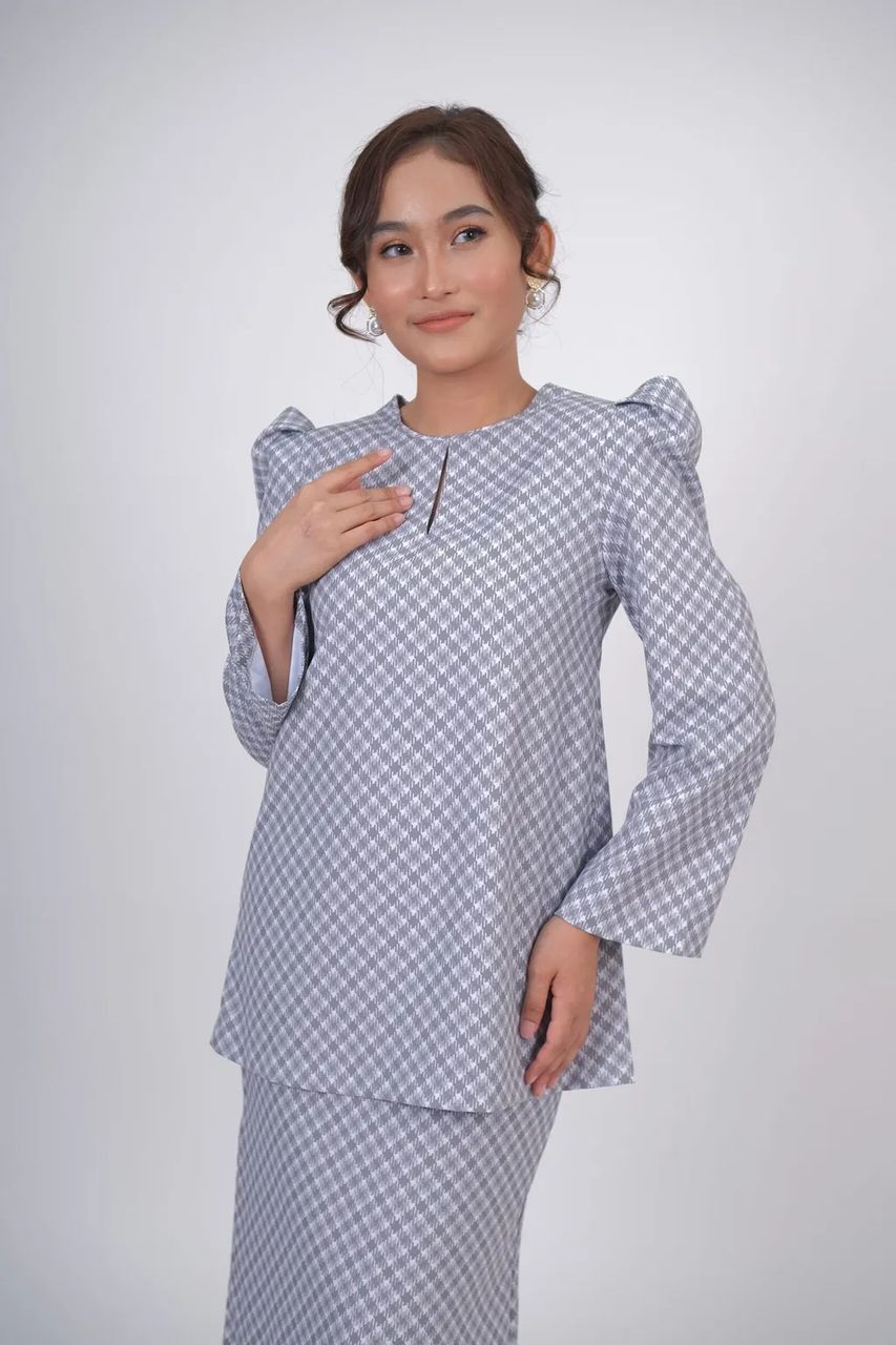 Melati Kurung Moden