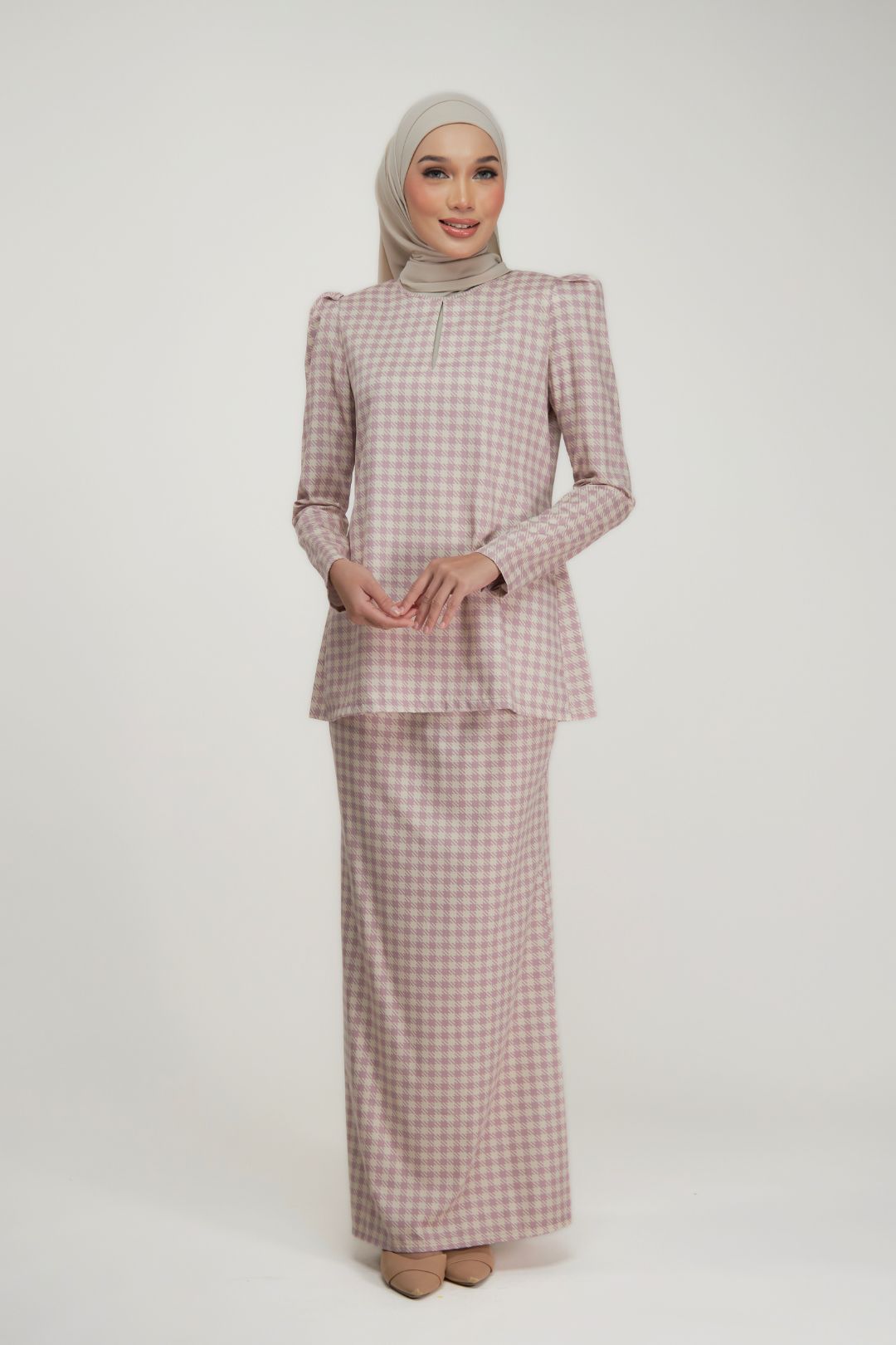 Melur Kurung - Sleek Modern Fit