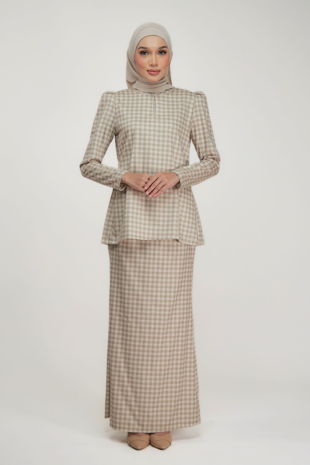 Melur Kurung - Sleek Modern Fit