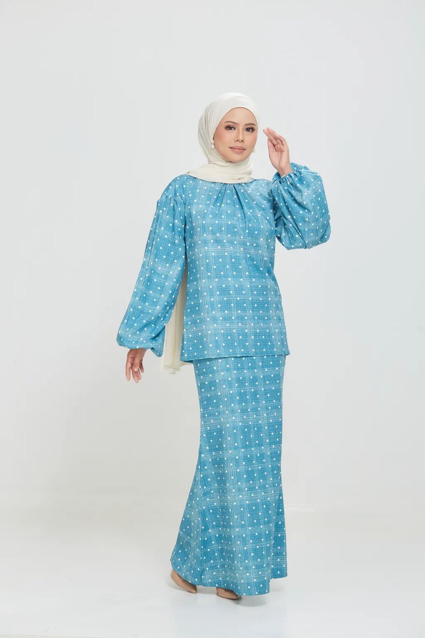 Juwita Kurung Moden
