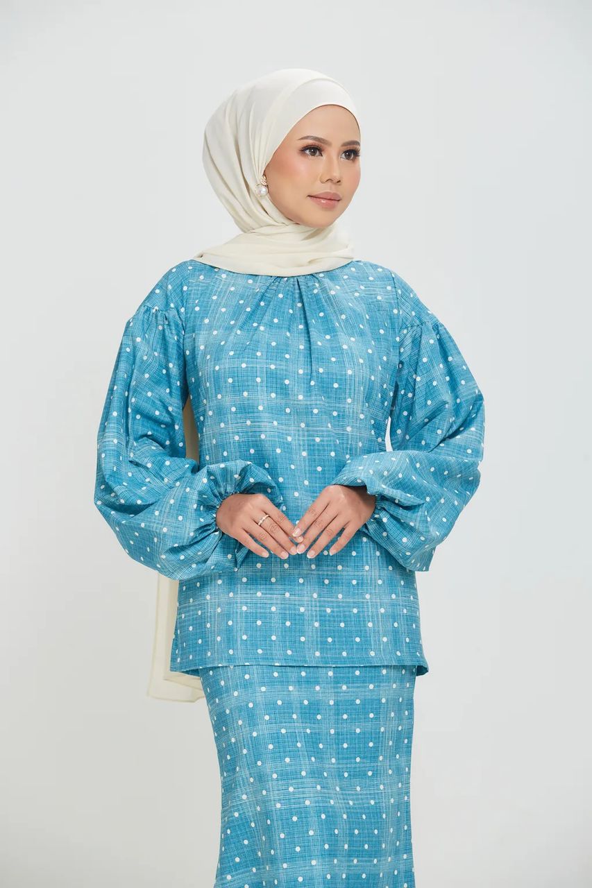 Juwita Kurung Moden