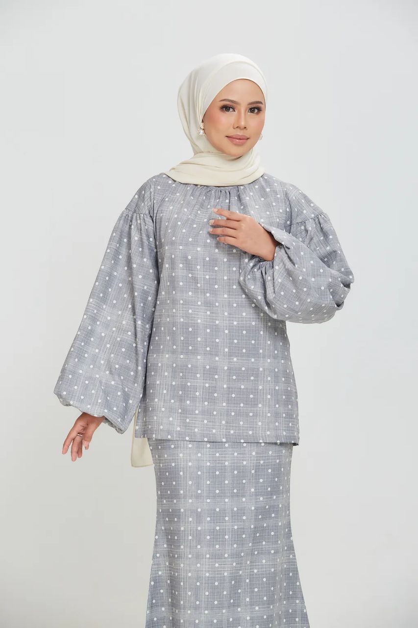 Juwita Kurung Moden