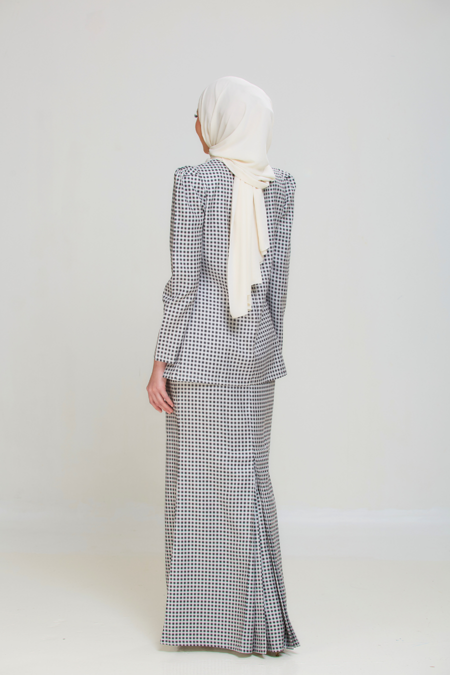Cendana Kurung Moden