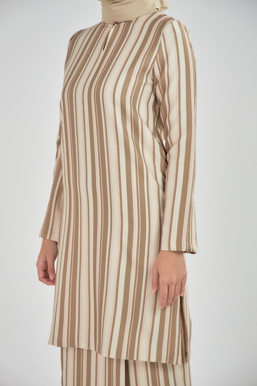 [PRE-ORDER] Arisa Kurung Traditional